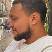 Professeur d'arabe littéraire à domicileet en vidéo-conférence. Aide au devoir également :)